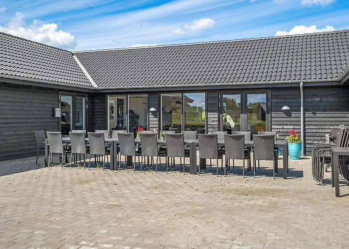 9 Bedroom Beautiful In Sydals Сasa de vacaciones Sarup