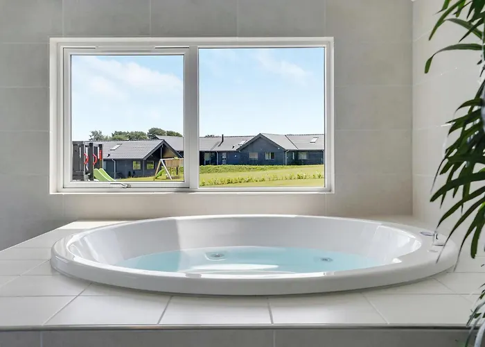 Сasa de vacaciones 9 Bedroom Beautiful In Sydals *