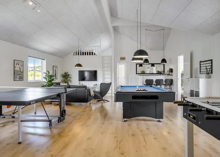 Сasa de vacaciones 9 Bedroom Beautiful In Sydals